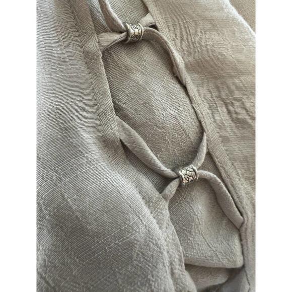 Apt 9 Women's sz L Top Sand Chevron Keyhole Long Sleeve Pullover Blouse EUC - Picture 7 of 10